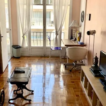 Seaside Vintage Apartment Nice